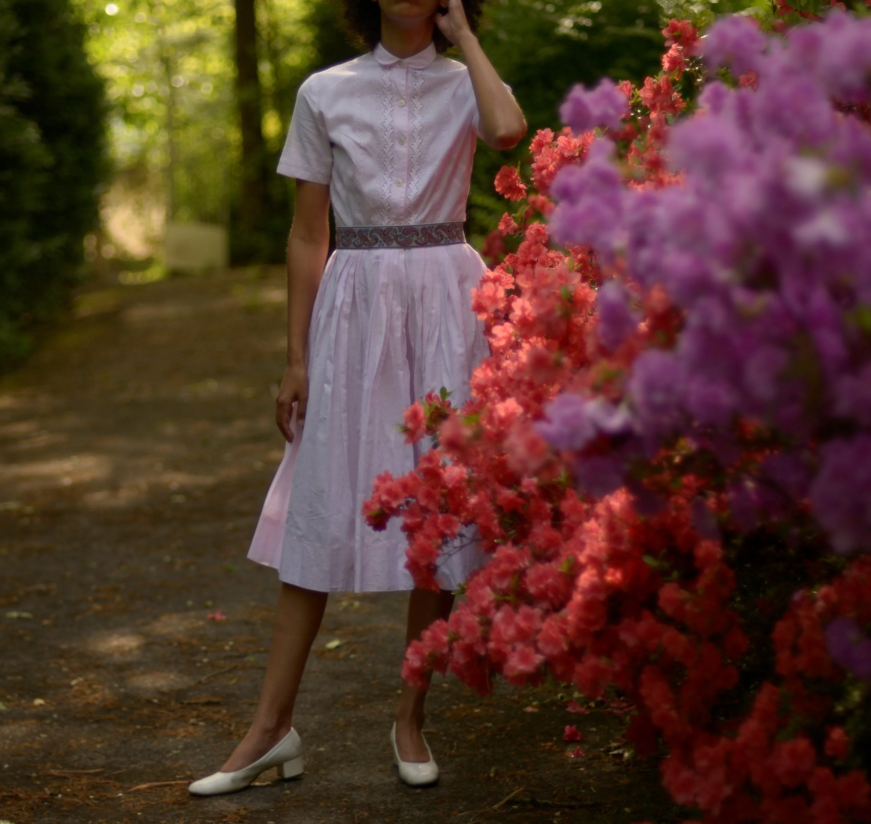 1950s swiss cotton fit and flare dress with embroidered cutwork on bodice // 25" waist, small