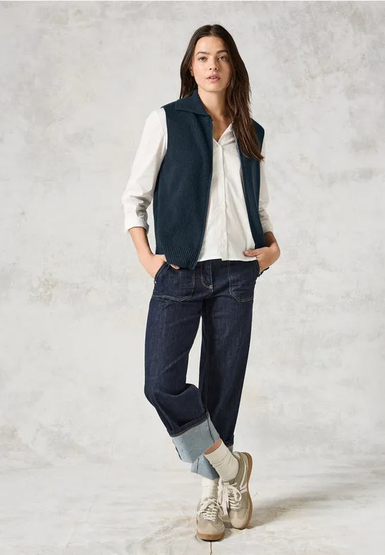 Cecil Sleeveless knit with collar and full zip. Navy or Aqua Blue 253834