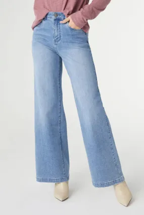 EverStretch Wide Leg Jeans - Light Wash