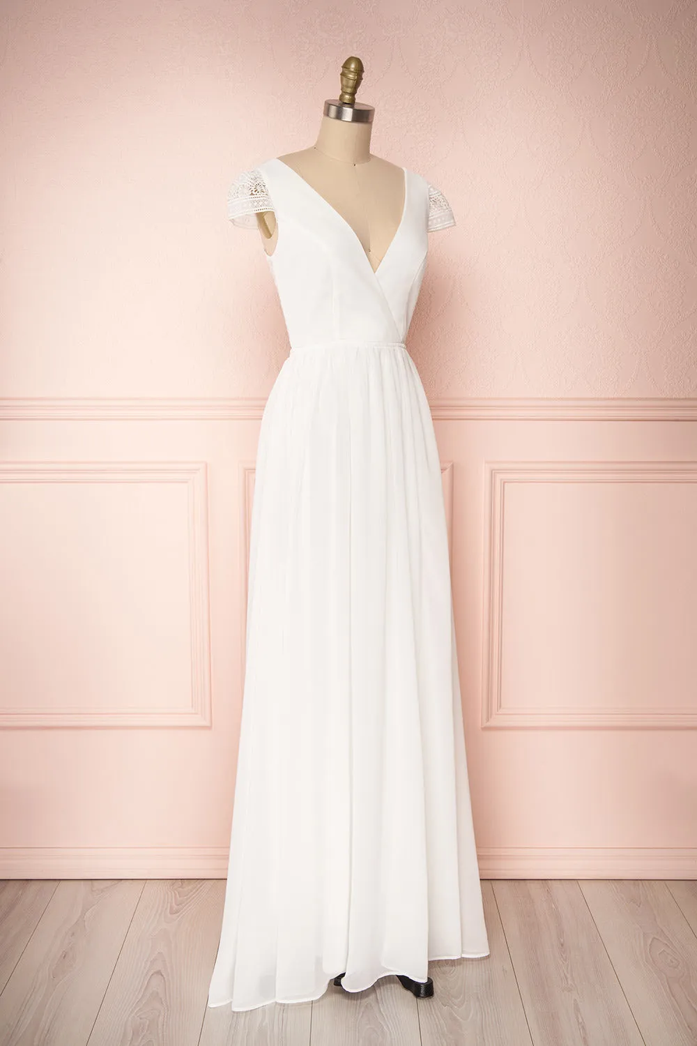 Senji Ivory | Backless Chiffon & Lace Gown