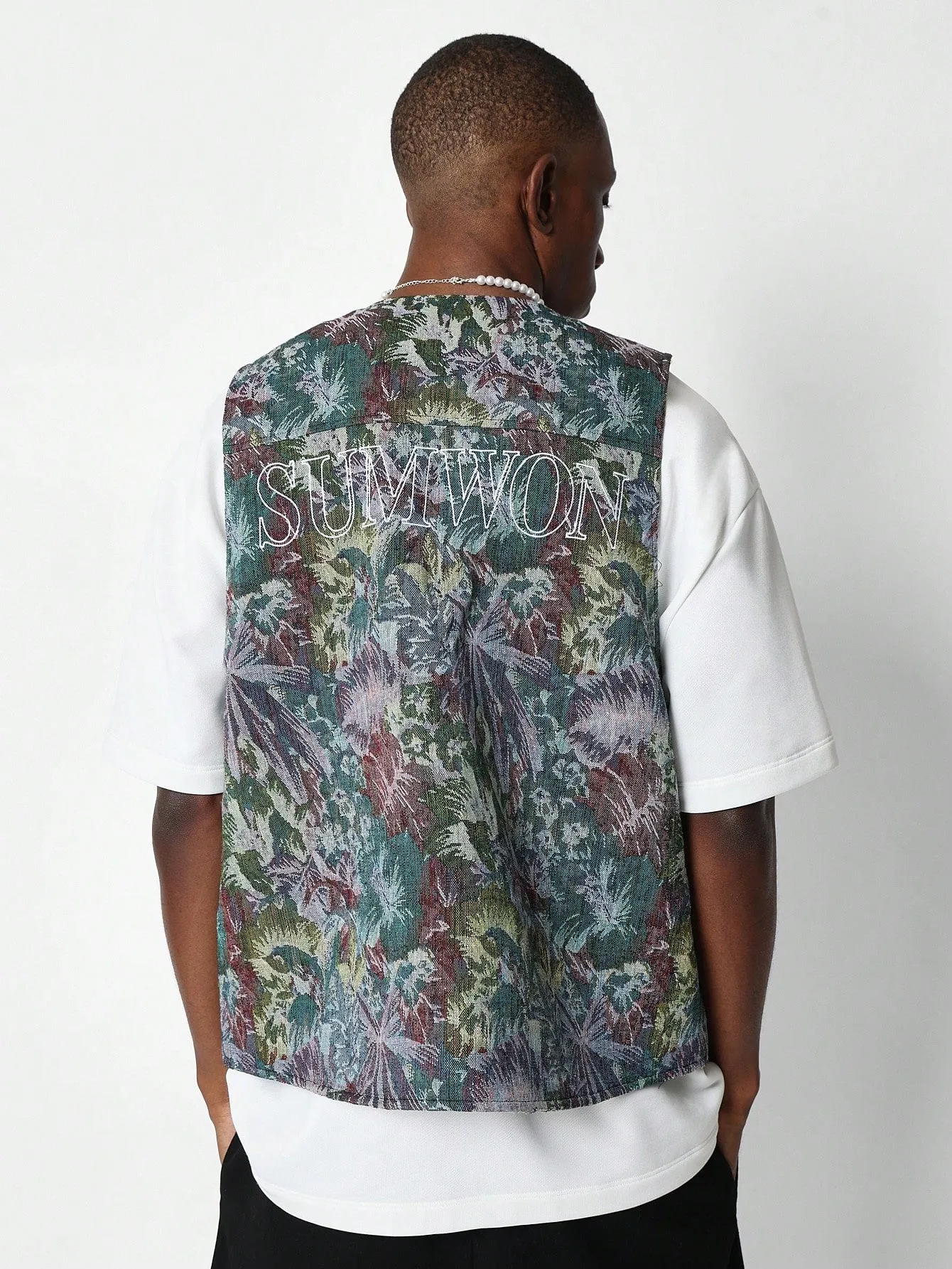 Tapestry Gilet With Back Embroidery