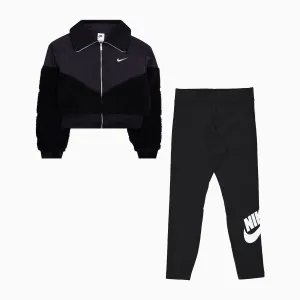 Women's Sportswear Icon Clash Outfit